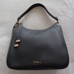 Furla Sienna Leather Hobo Shoulder Bag in Onyx